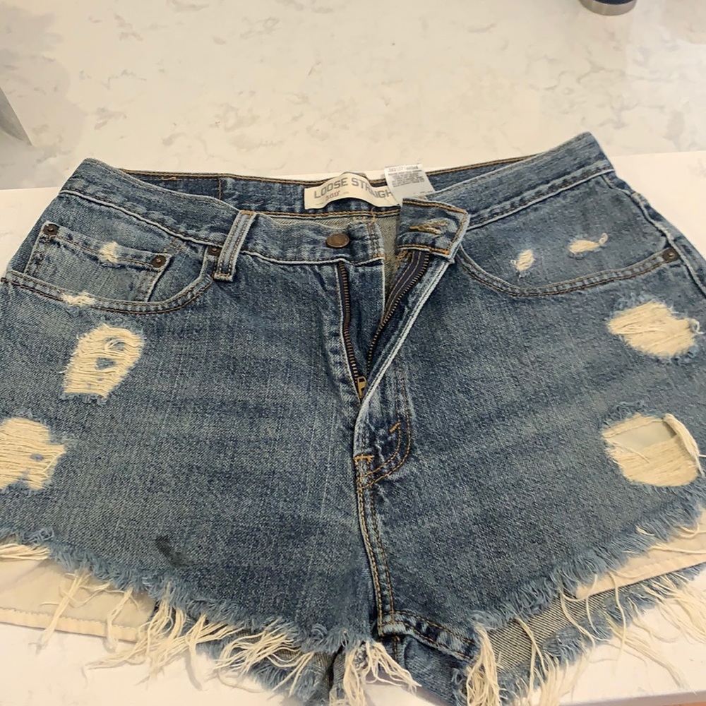 Levi’s - Loose straight Denim Shorts